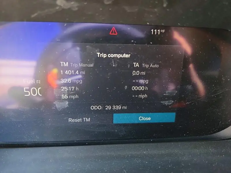 2023 VOLVO XC40 PLUS  