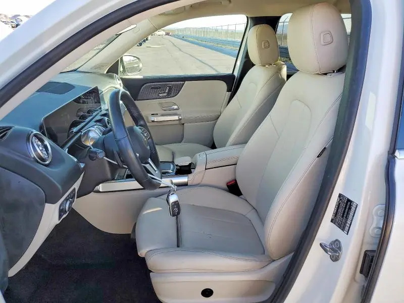 2020 MERCEDES-BENZ GLB 250  