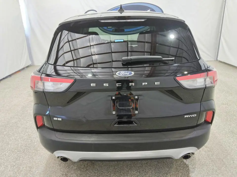 2021 FORD ESCAPE SE  