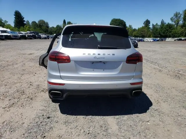 2016 PORSCHE CAYENNE   