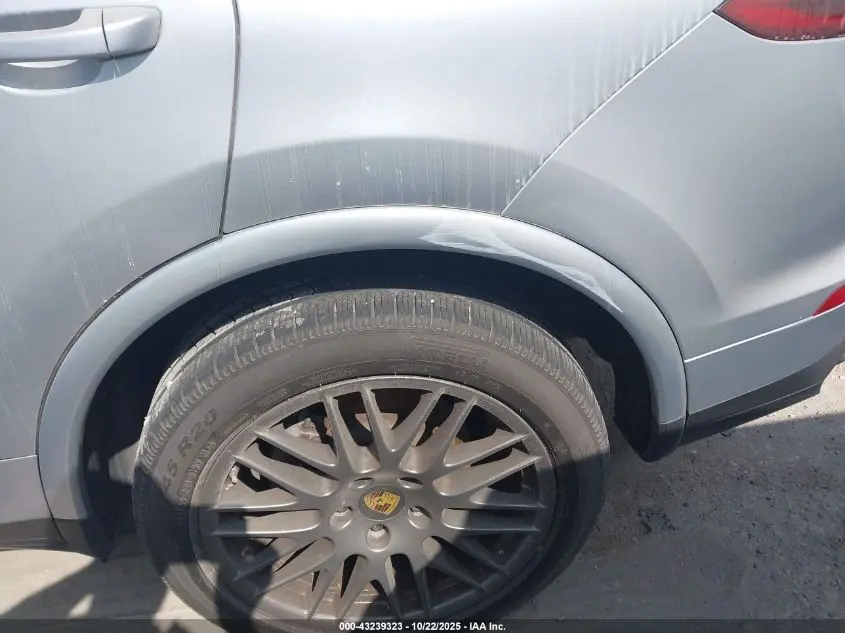 2017 PORSCHE CAYENNE PLATINUM EDITION