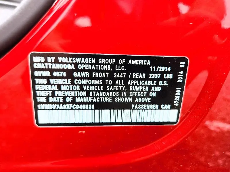 2015 VOLKSWAGEN PASSAT SE  