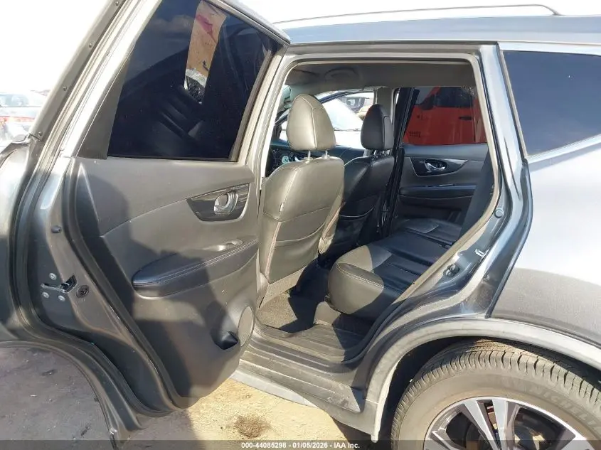 2018 NISSAN ROGUE SL