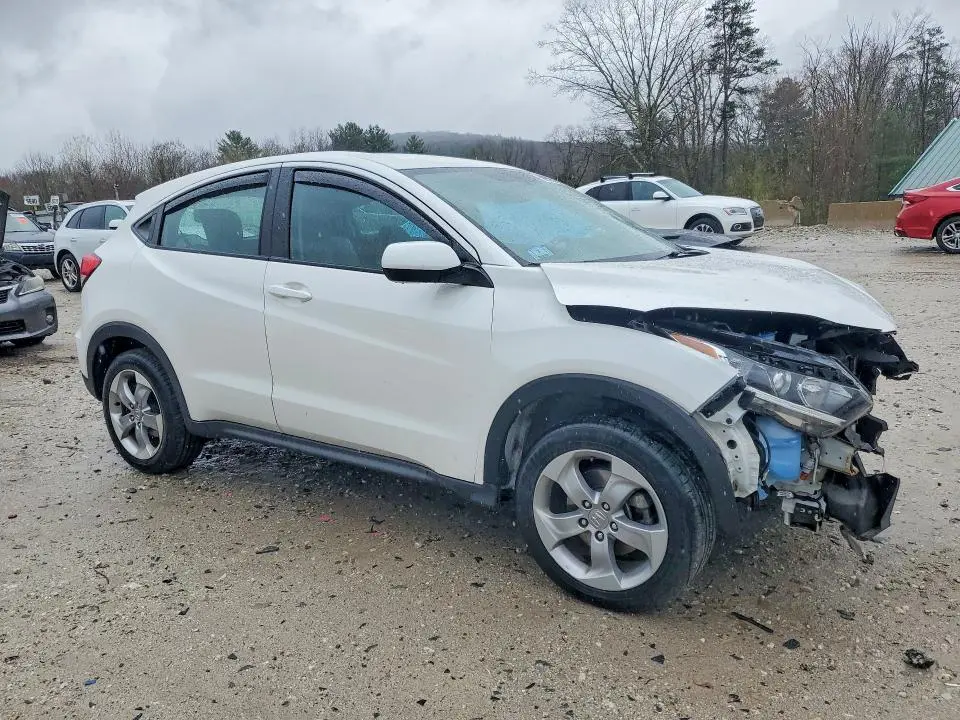 2020 HONDA HR-V LX  