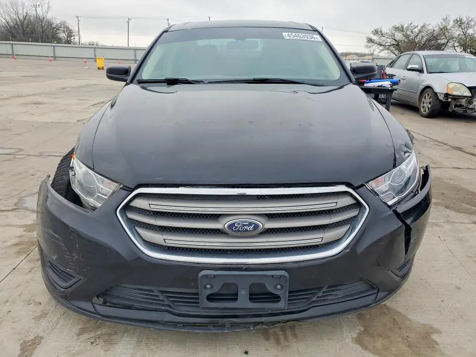 2018 FORD TAURUS SE  