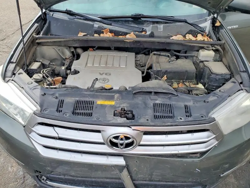 2011 TOYOTA HIGHLANDER LIMITED  