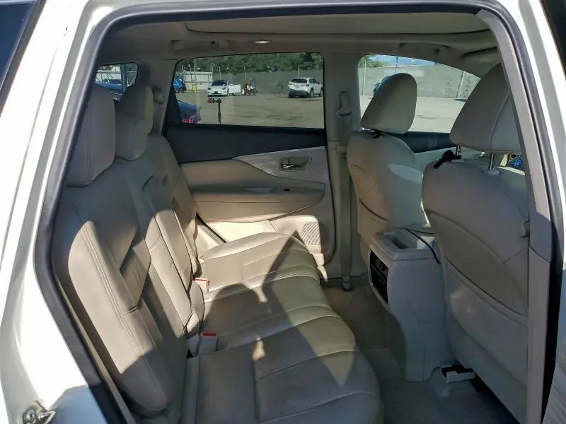 2015 NISSAN MURANO S  