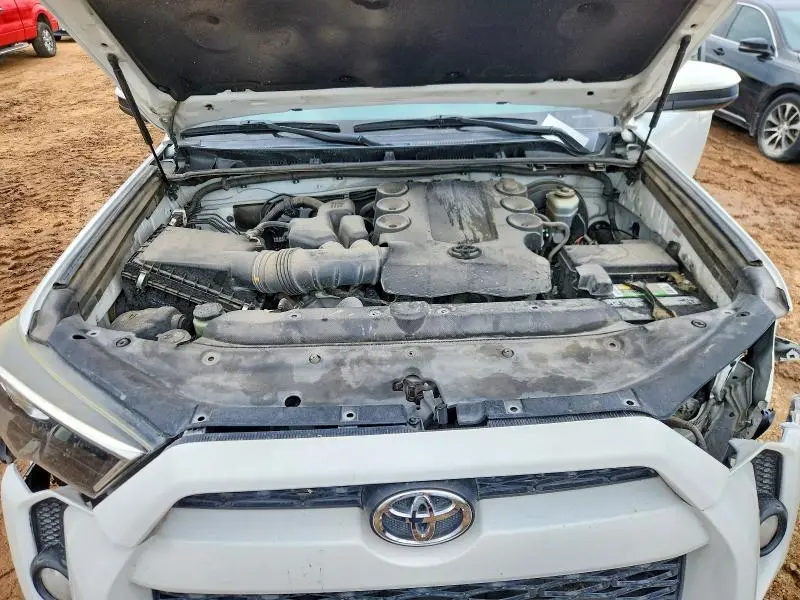 2018 TOYOTA 4RUNNER SR5  