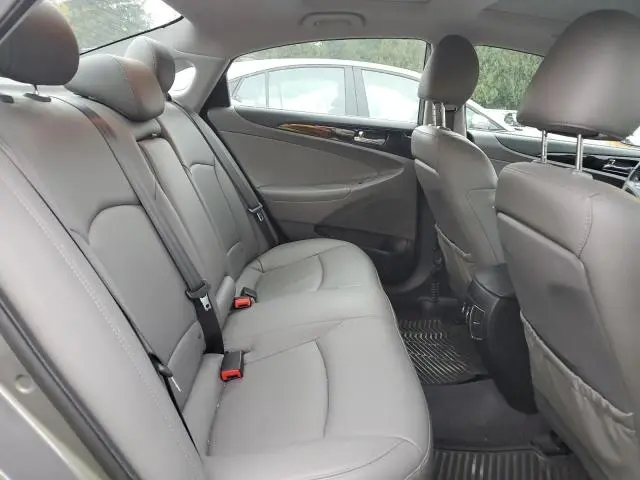 2013 HYUNDAI SONATA SE  