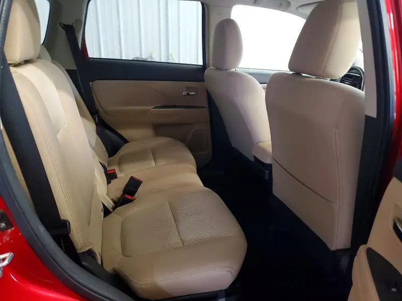 2018 MITSUBISHI OUTLANDER SE  
