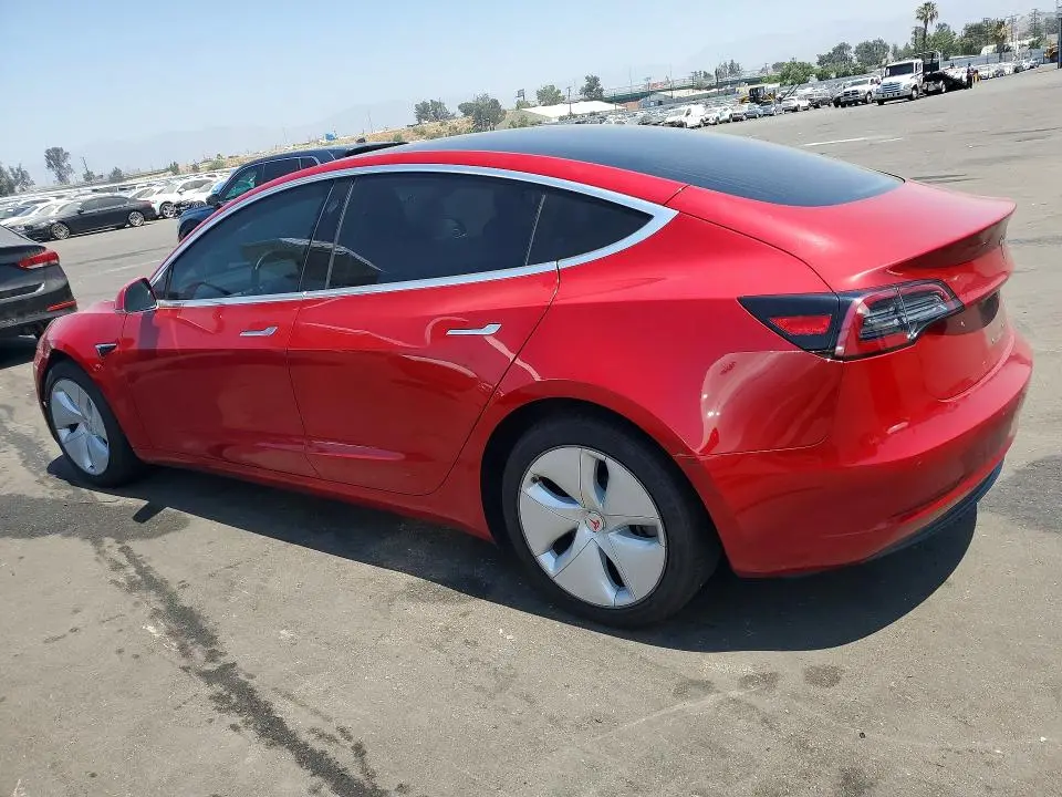 2018 TESLA MODEL 3   