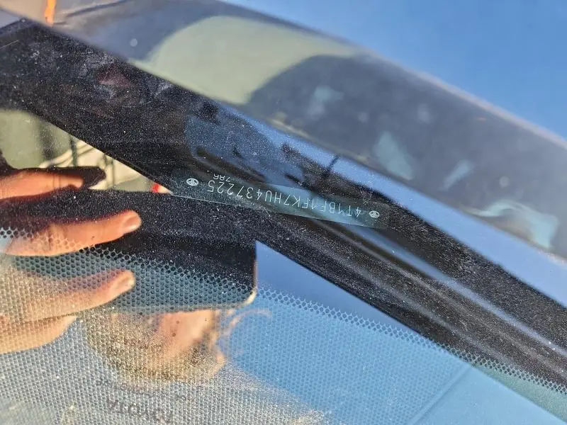 2017 TOYOTA CAMRY LE  