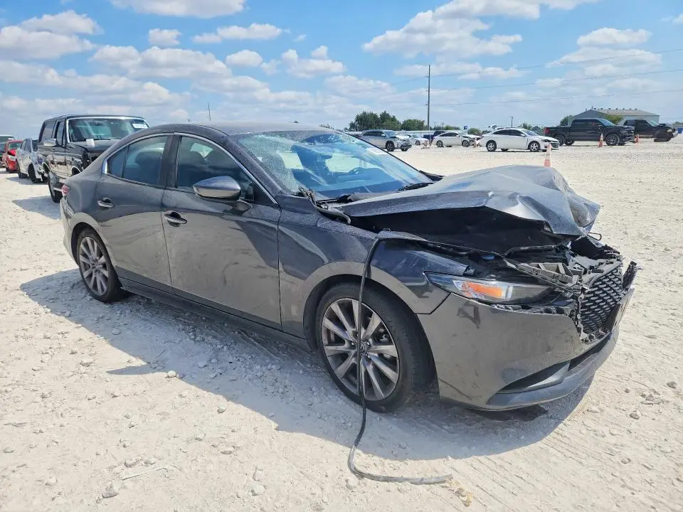 2021 MAZDA 3 SELECT  