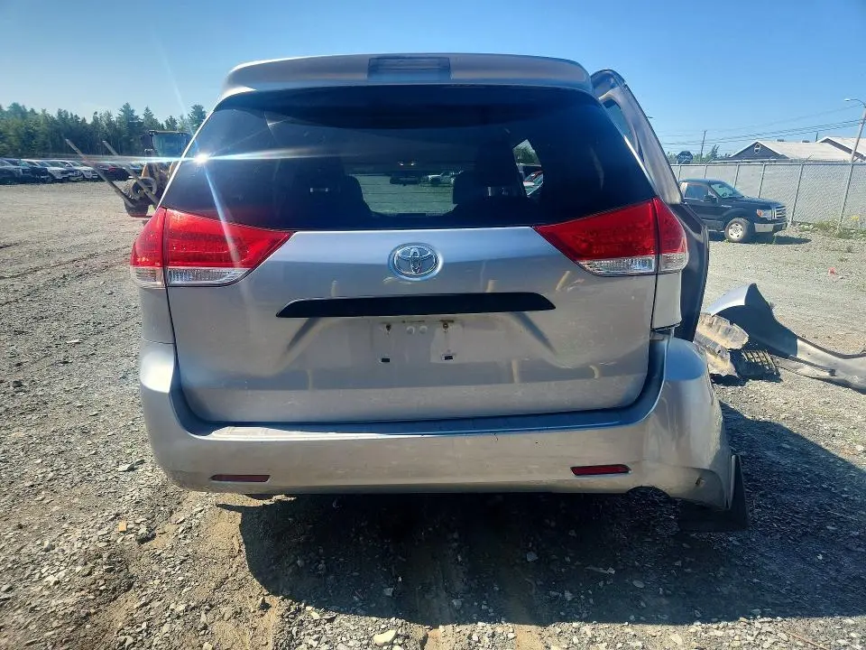 2012 TOYOTA SIENNA BASE 7-PASSENGER  