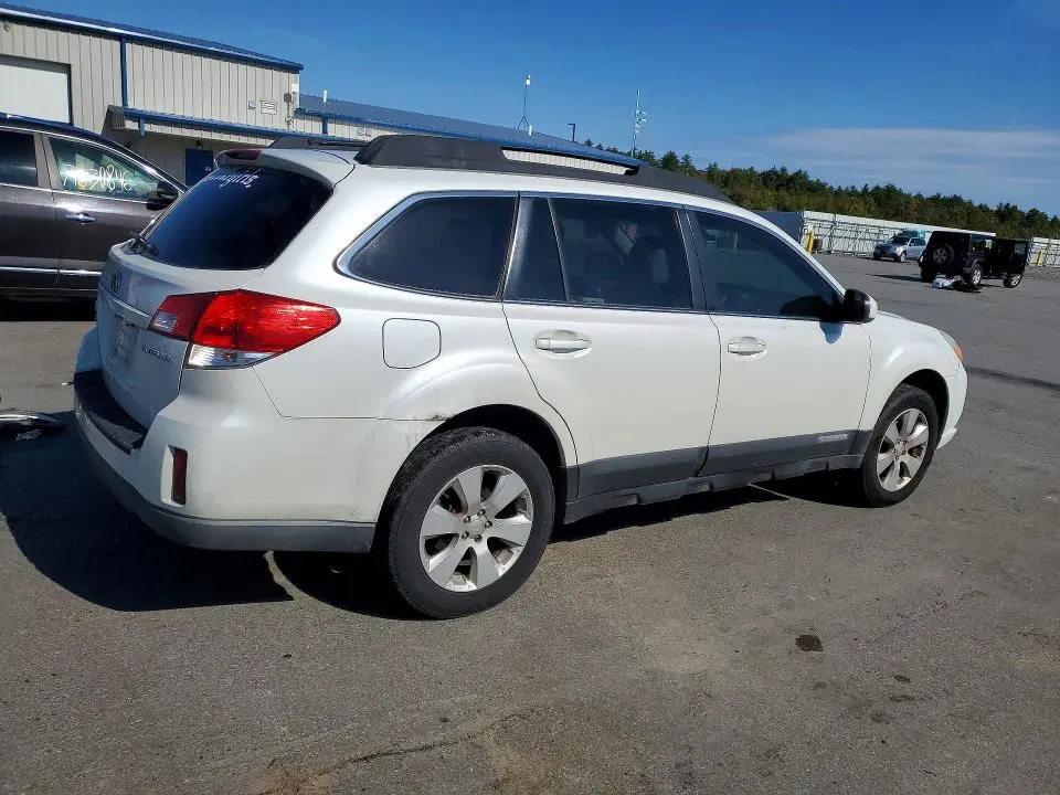 2010 SUBARU OUTBACK 2.5I PREMIUM  