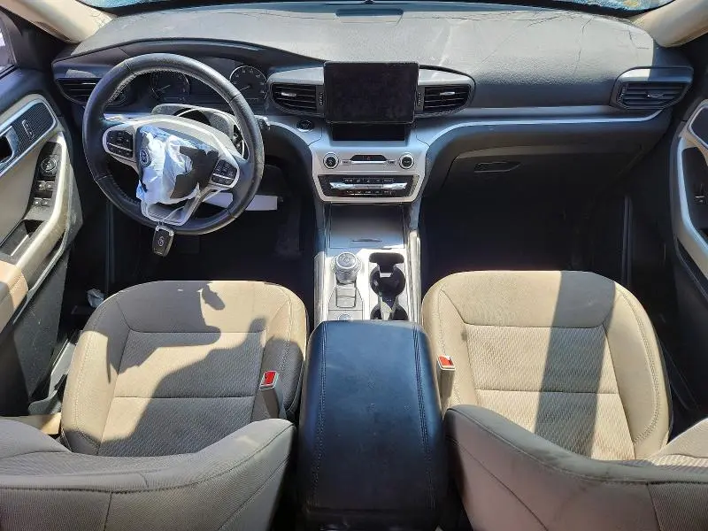 2022 FORD EXPLORER XLT  