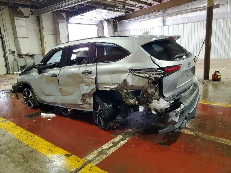 2021 TOYOTA HIGHLANDER XSE  