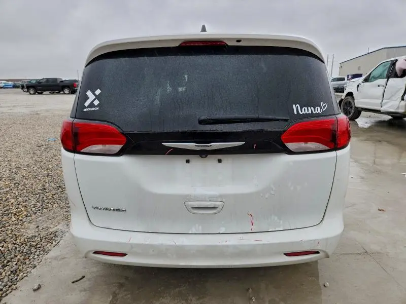 2023 CHRYSLER VOYAGER LX  