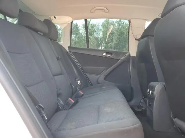 2014 VOLKSWAGEN TIGUAN S  