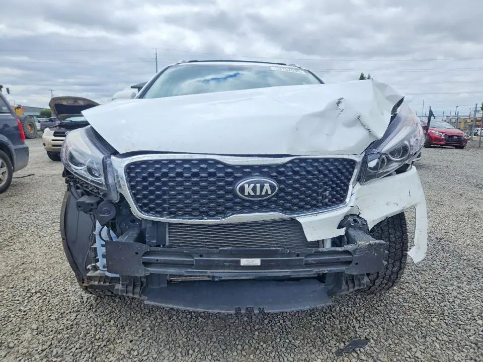 2018 KIA SORENTO LX  