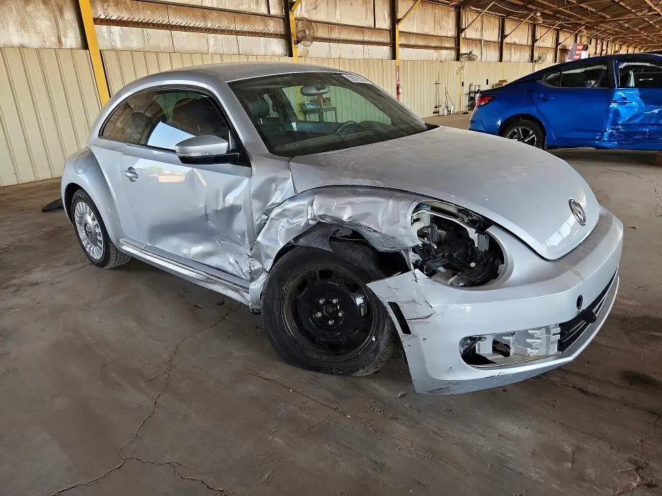 2013 VOLKSWAGEN BEETLE   