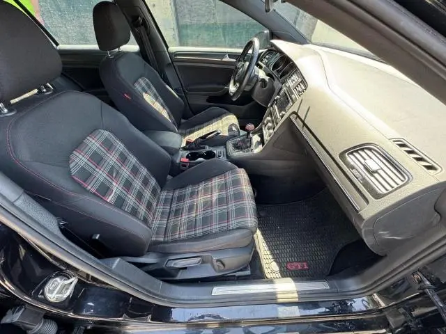 2019 VOLKSWAGEN GTI S  