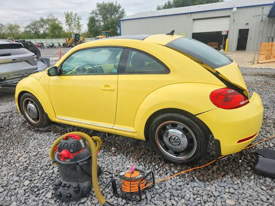 2012 VOLKSWAGEN BEETLE   