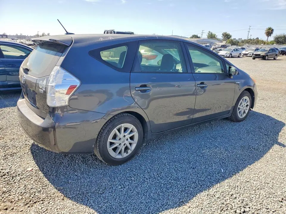 2013 TOYOTA PRIUS V THREE  