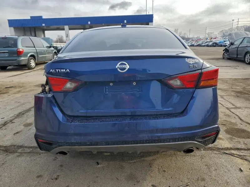 2021 NISSAN ALTIMA SR  