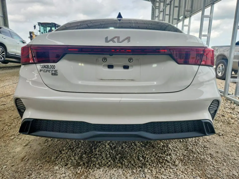 2023 KIA FORTE   