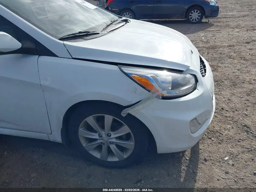 2014 HYUNDAI ACCENT SE