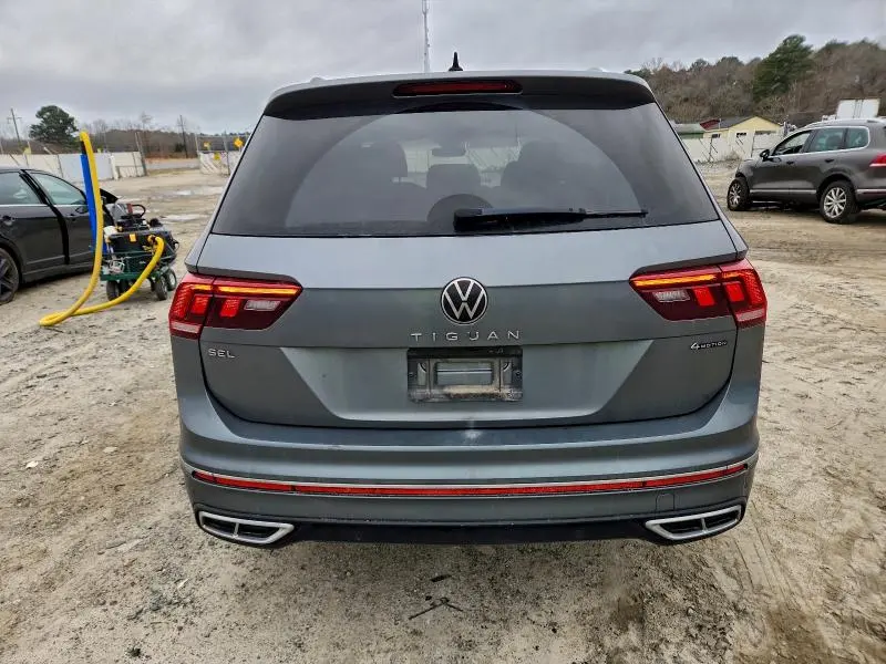 2022 VOLKSWAGEN TIGUAN SEL R-LINE  