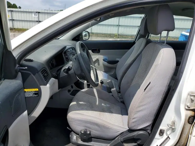 2011 HYUNDAI ACCENT GLS  