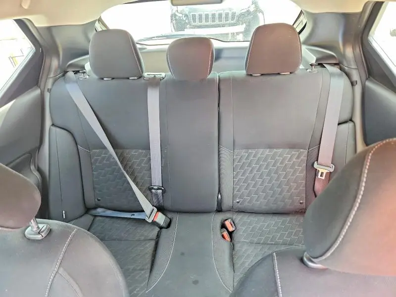 2021 NISSAN KICKS S  