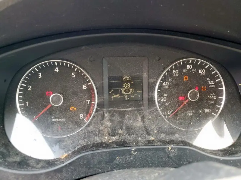 2012 VOLKSWAGEN JETTA SE  