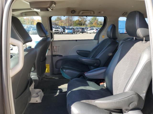 2013 TOYOTA SIENNA SPORT