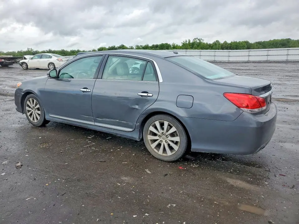 2011 TOYOTA AVALON LIMITED  
