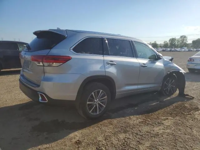 2018 TOYOTA HIGHLANDER SE  