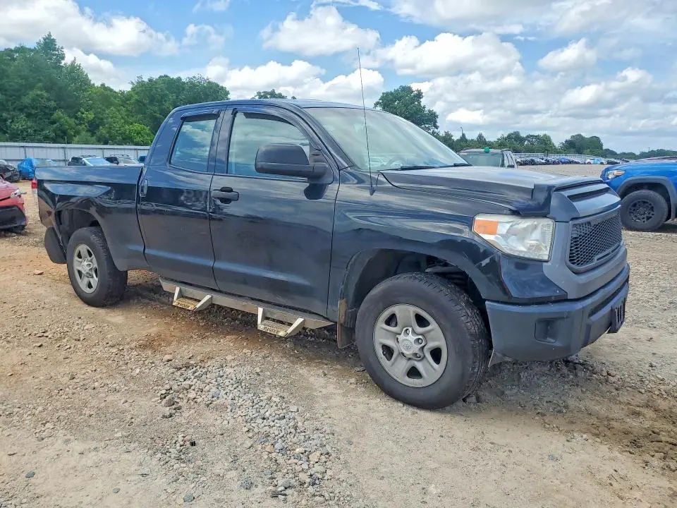 2017 TOYOTA TUNDRA SR  