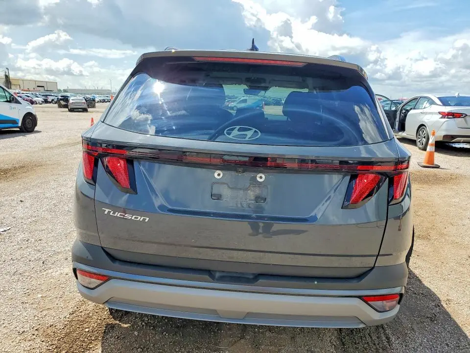 2026 HYUNDAI TUCSON SEL  