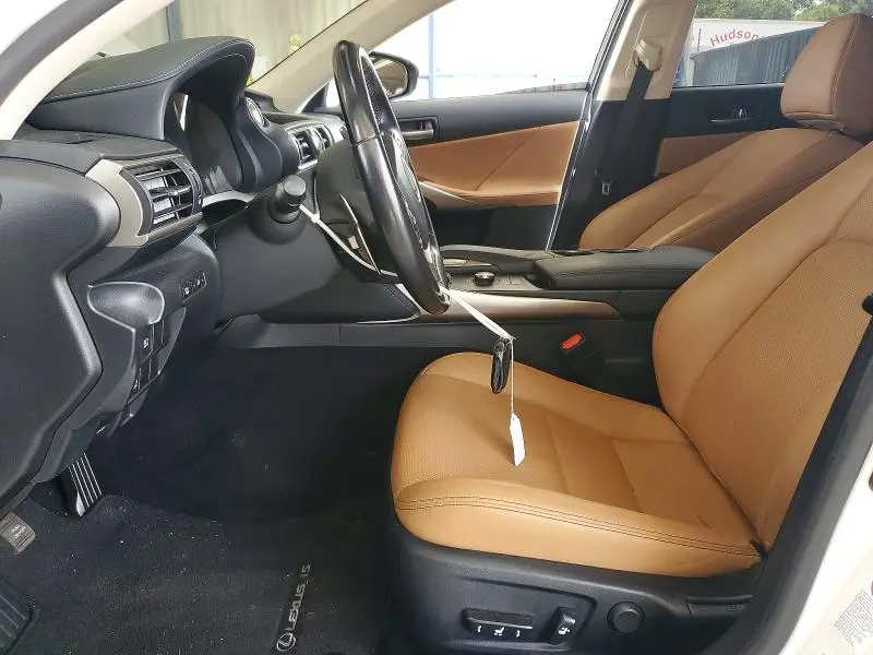 2017 LEXUS IS 300  