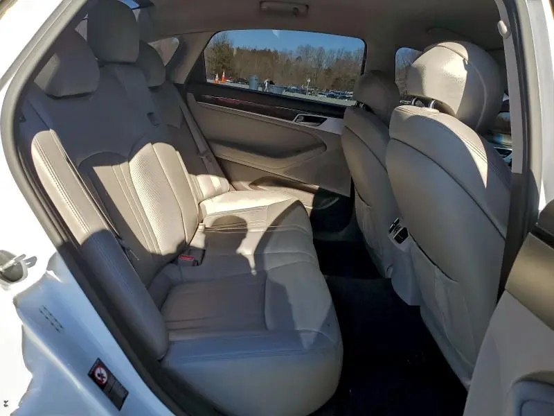2017 GENESIS G80 BASE  
