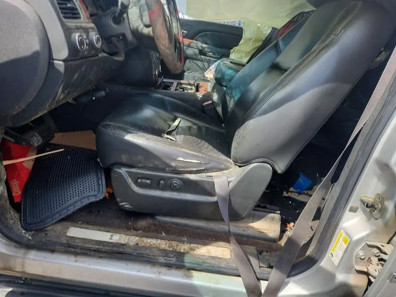 2011 CHEVROLET AVALANCHE LTZ  