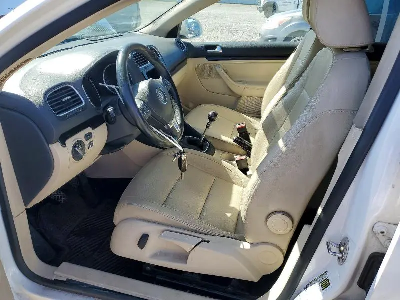 2011 VOLKSWAGEN JETTA TDI  