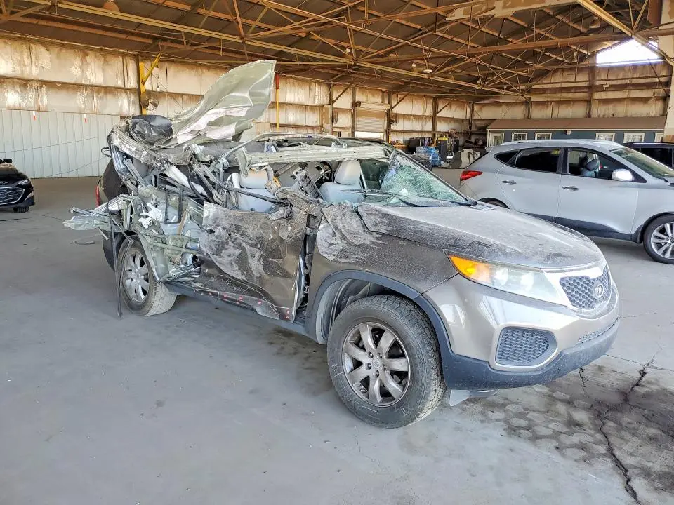 2011 KIA SORENTO GL  