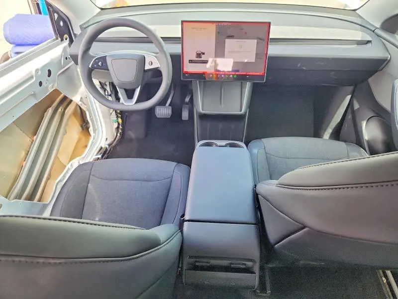 2026 TESLA MODEL Y   