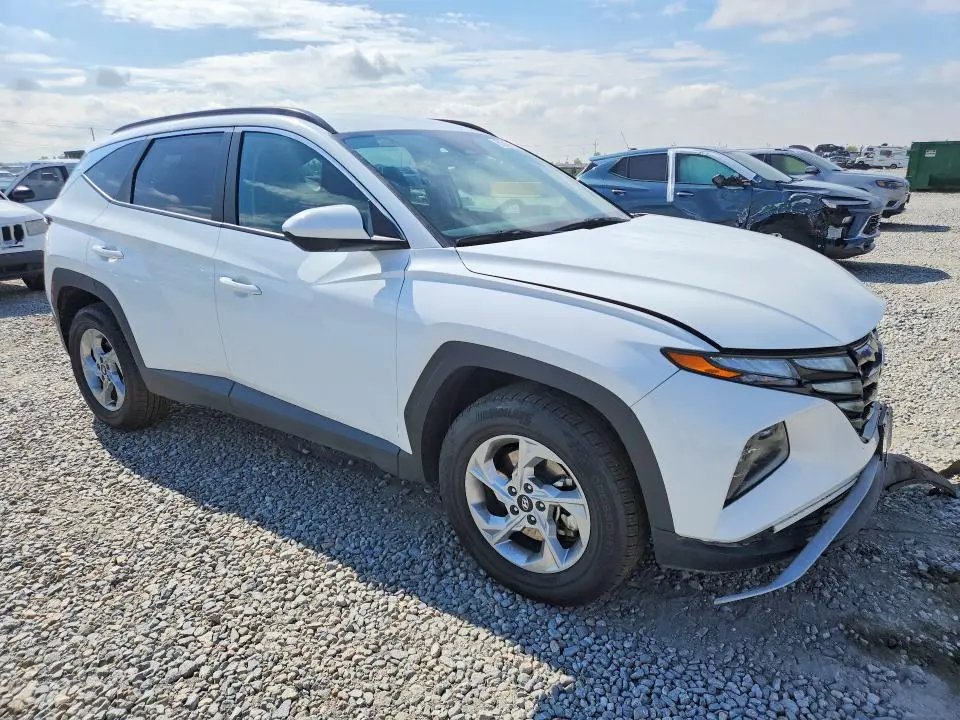 2024 HYUNDAI TUCSON SEL  
