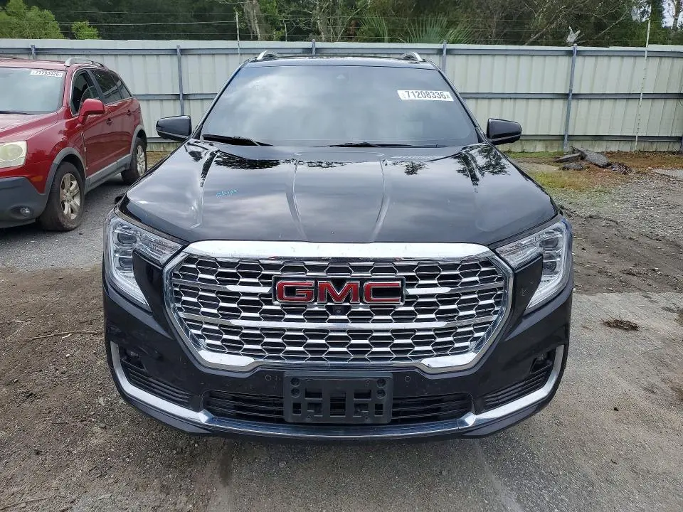 2023 GMC TERRAIN DENALI  