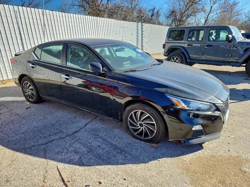 2020 NISSAN ALTIMA S  