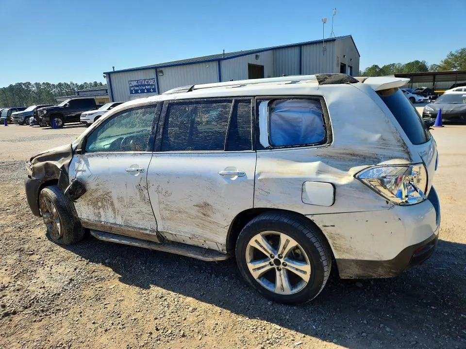 2013 TOYOTA HIGHLANDER LIMITED  